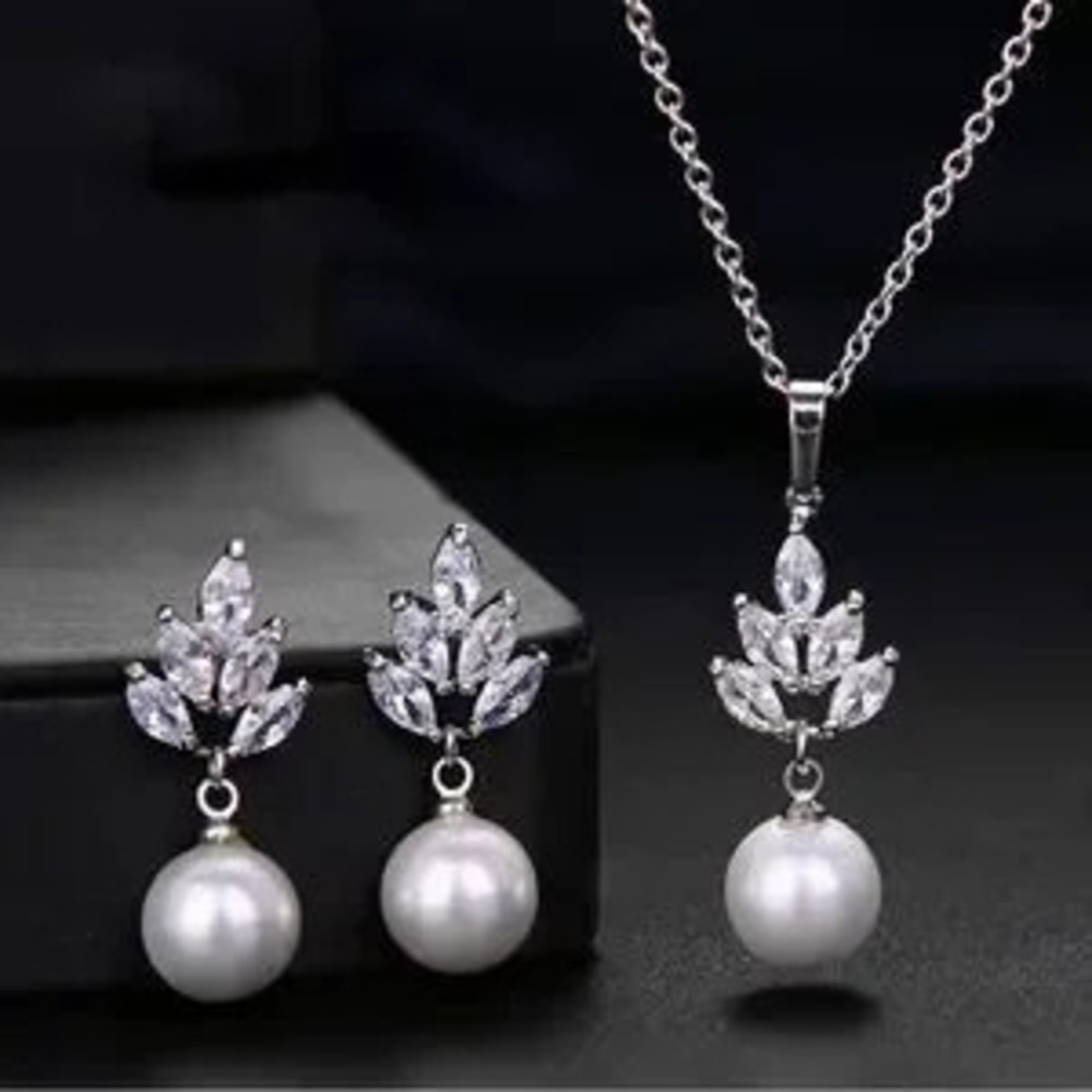 Beautiful Bride Earrings Necklace Set Wedding?Set